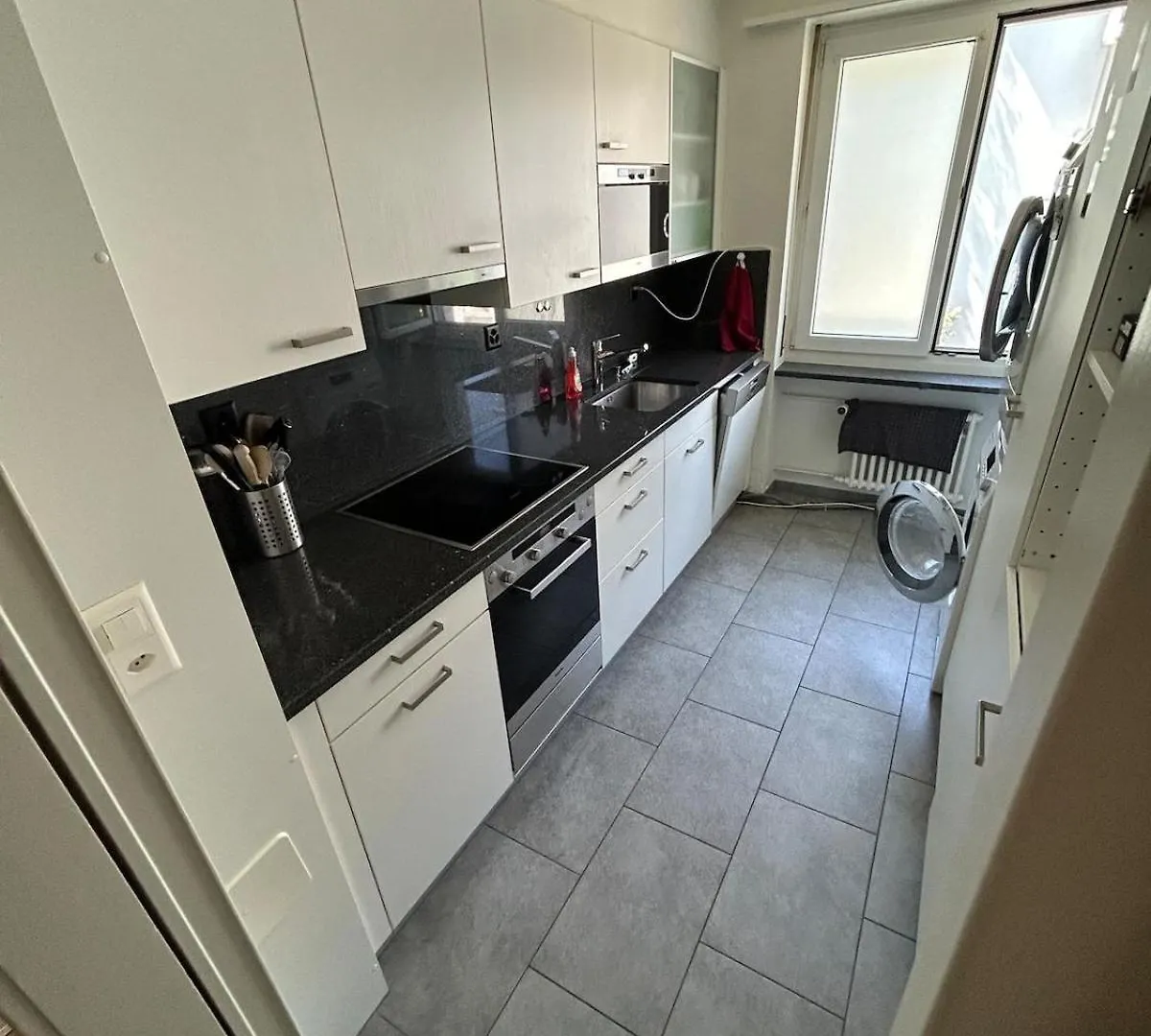 Modern Apartment Near Stjakob Basilea
