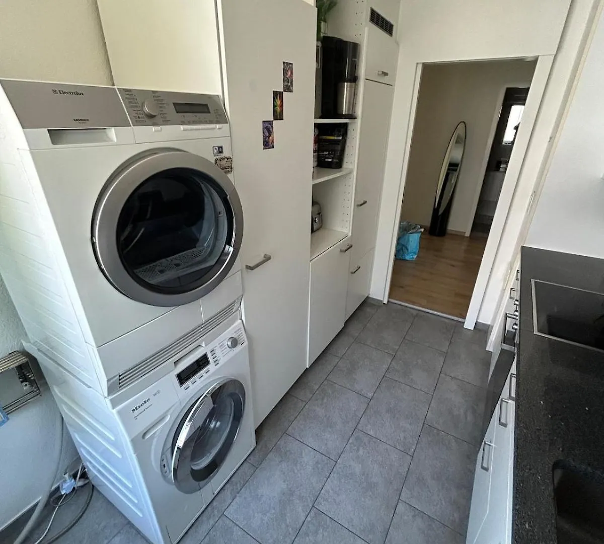 Modern Apartment Near Stjakob Basilea Svizzera